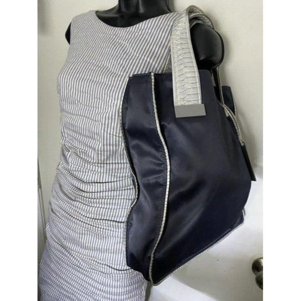 Devi Kroell Shoulder Bag Black Nylon Fabric Tote - Picture 8 of 12